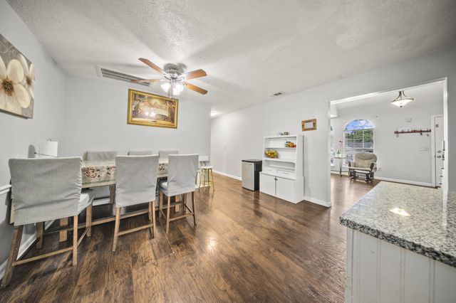 106 Hidden Forest Ln, La Vergne, TN 37086