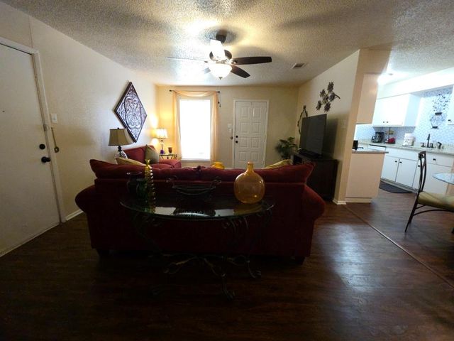 203 N 2nd ST A, Pflugerville, TX 78660