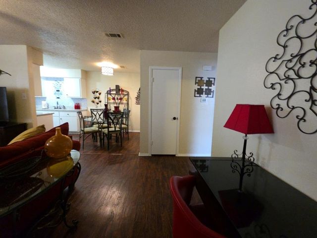 203 N 2nd ST A, Pflugerville, TX 78660