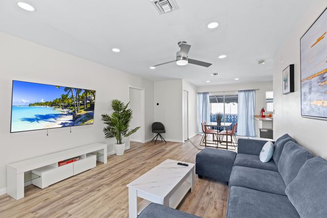1761 NE 55th Street 1-3, Fort Lauderdale, FL 33334