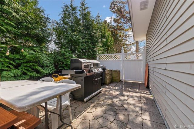 26 Bittersweet Avenue, Hampton Bays, NY 11946