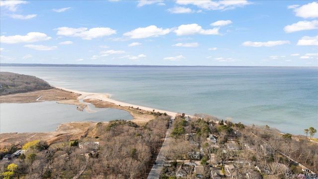 26 Bittersweet Avenue, Hampton Bays, NY 11946