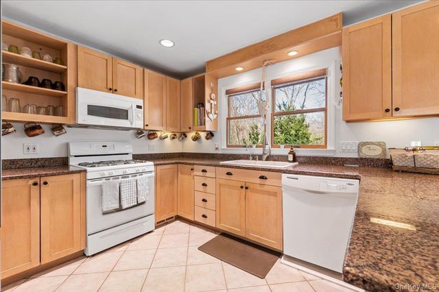 26 Bittersweet Avenue, Hampton Bays, NY 11946