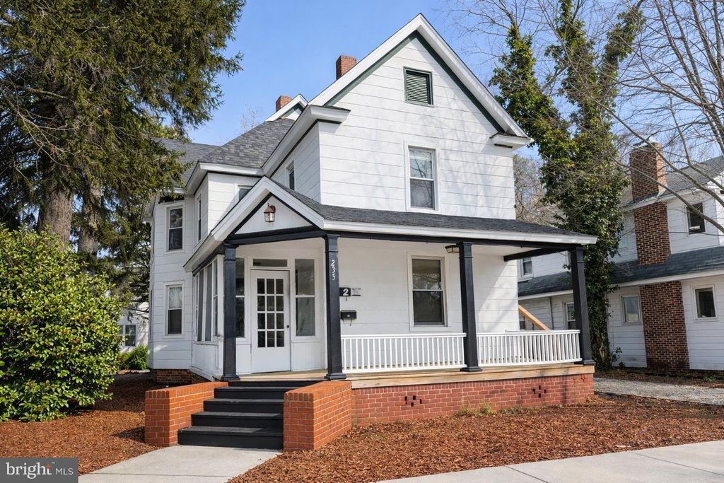 Image 1 of property listing at 235 NORTH BLVD, Salisbury, MD 21801