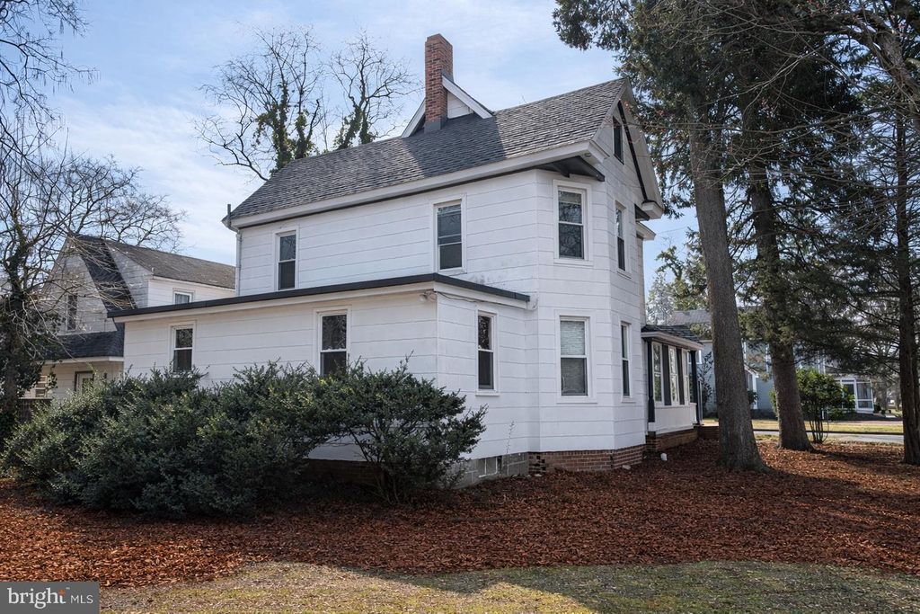 Image 30 of property listing at 235 NORTH BLVD, Salisbury, MD 21801