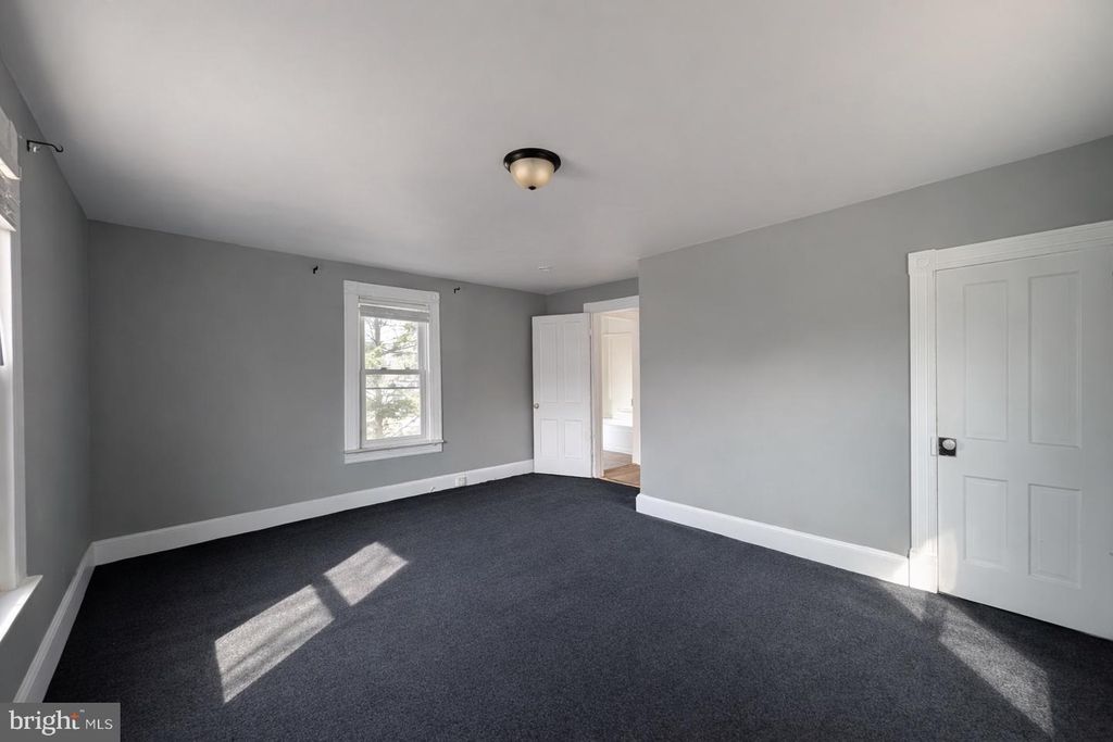 Image 8 of property listing at 235 NORTH BLVD, Salisbury, MD 21801