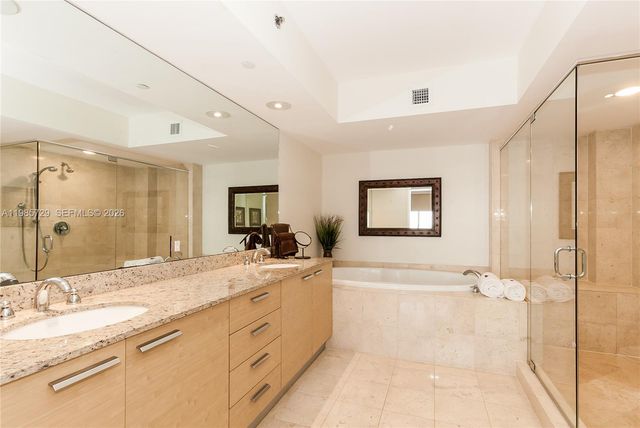 1830 S OCEAN DR 3204, Hallandale Beach, FL 33009