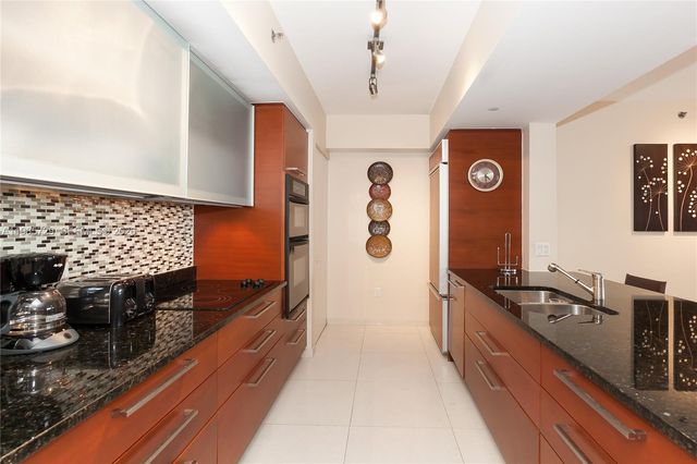 1830 S OCEAN DR 3204, Hallandale Beach, FL 33009