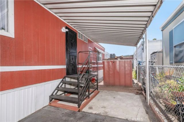 1045 N Azusa 79, Covina, CA 91722