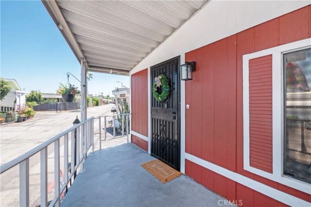 1045 N Azusa 79, Covina, CA 91722