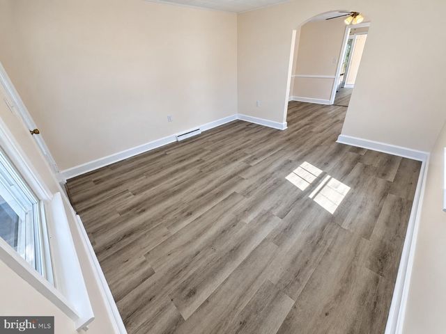 8921 YELLOW SPRINGS RD, Frederick, MD 21702