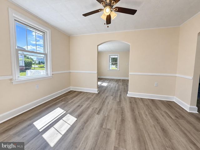 8921 YELLOW SPRINGS RD, Frederick, MD 21702