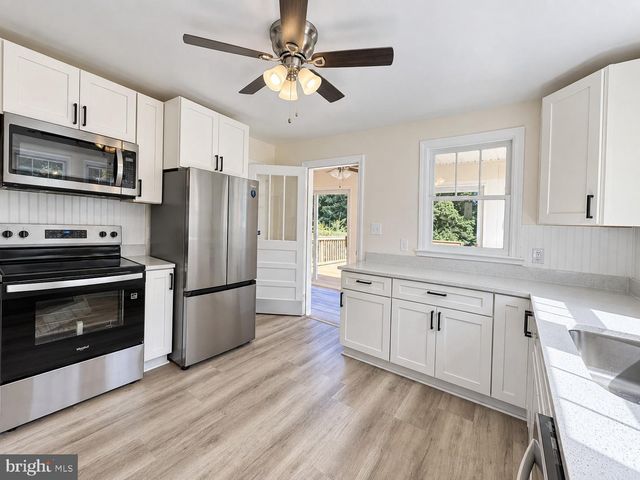 8921 YELLOW SPRINGS RD, Frederick, MD 21702