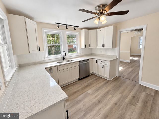 8921 YELLOW SPRINGS RD, Frederick, MD 21702