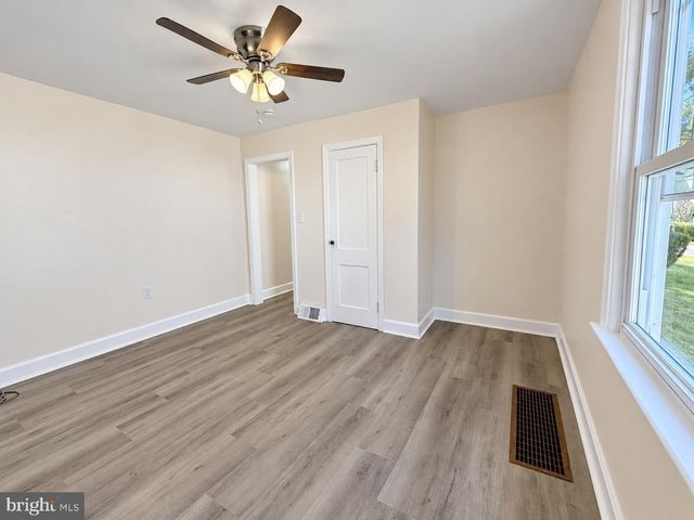 8921 YELLOW SPRINGS RD, Frederick, MD 21702