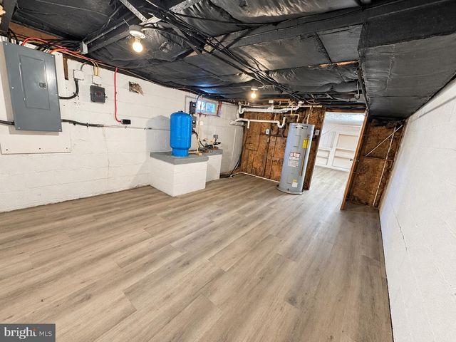 8921 YELLOW SPRINGS RD, Frederick, MD 21702