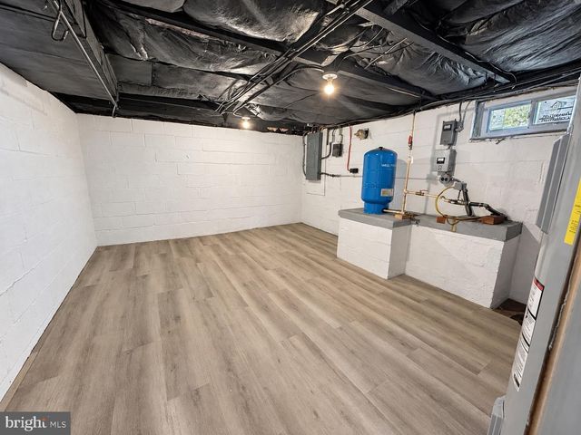 8921 YELLOW SPRINGS RD, Frederick, MD 21702