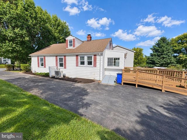 8921 YELLOW SPRINGS RD, Frederick, MD 21702