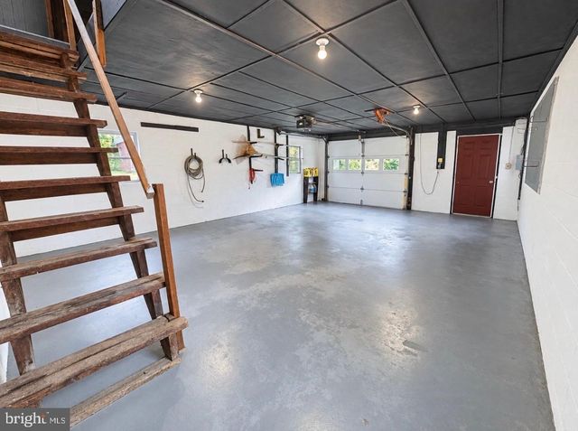 8921 YELLOW SPRINGS RD, Frederick, MD 21702