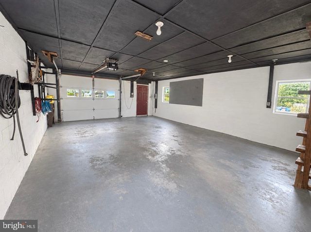 8921 YELLOW SPRINGS RD, Frederick, MD 21702