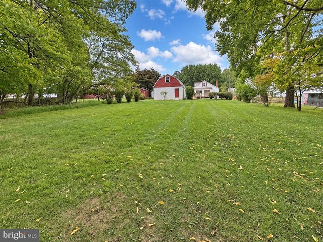 8921 YELLOW SPRINGS RD, Frederick, MD 21702