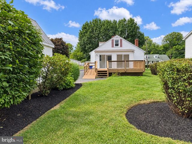 8921 YELLOW SPRINGS RD, Frederick, MD 21702