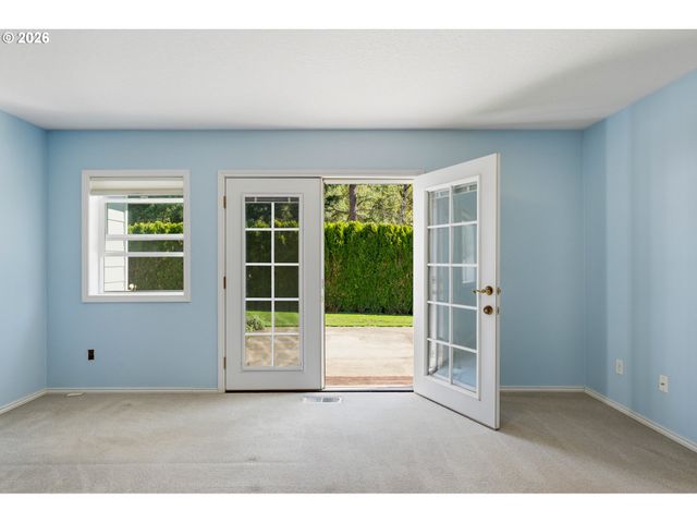 16560 Noble Dr, Oregon City, OR 97045