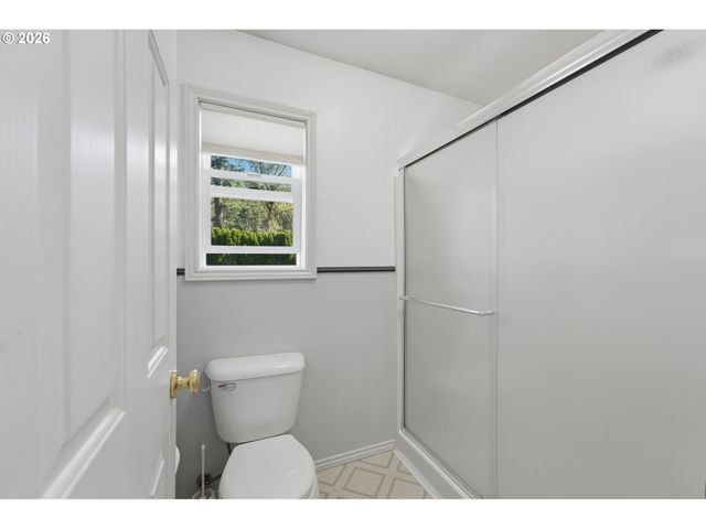 16560 Noble Dr, Oregon City, OR 97045