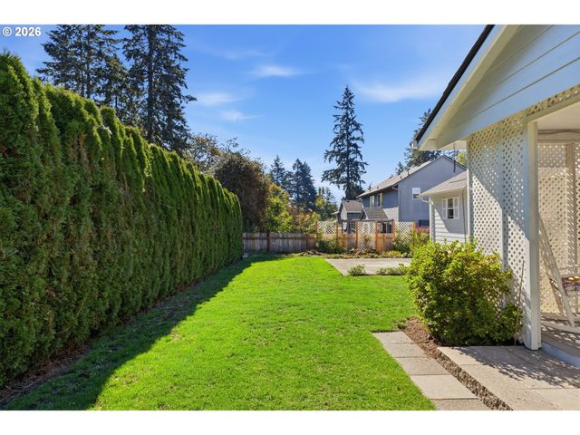 16560 Noble Dr, Oregon City, OR 97045