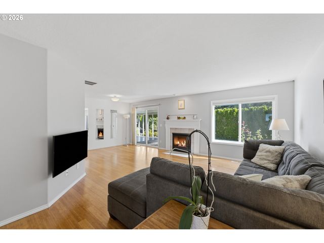 16560 Noble Dr, Oregon City, OR 97045