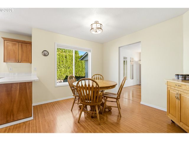 16560 Noble Dr, Oregon City, OR 97045