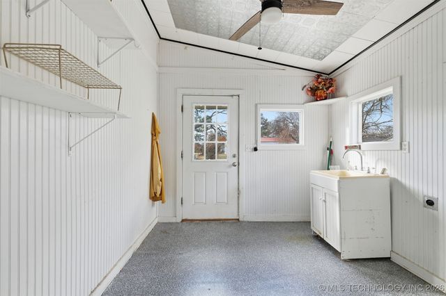 1308 SE 7th Street N, Wagoner, OK 74467