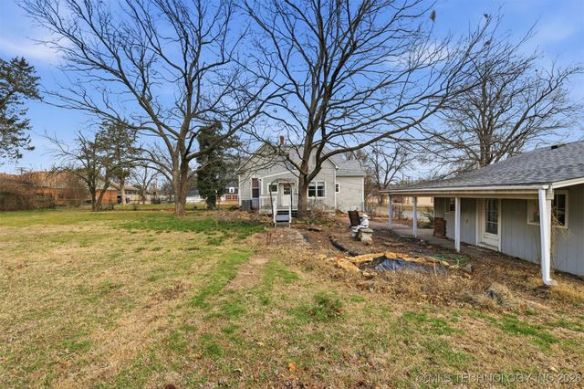 1308 SE 7th Street N, Wagoner, OK 74467