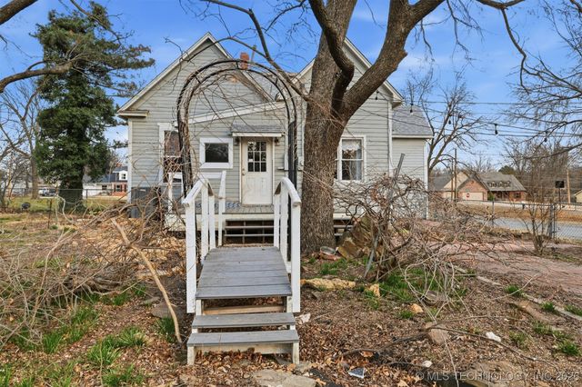 1308 SE 7th Street N, Wagoner, OK 74467