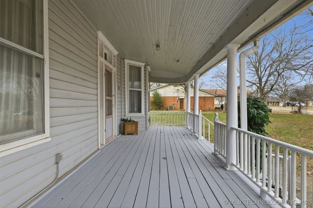 1308 SE 7th Street N, Wagoner, OK 74467