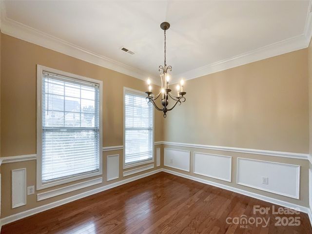 3021 Gloxinia Road, Charlotte, NC 28215