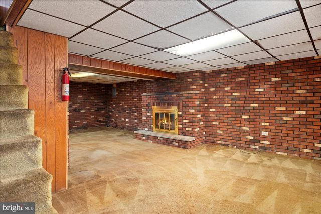 212 CHARLES ST, Baltimore, MD 21225