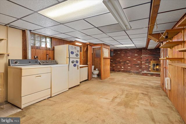 212 CHARLES ST, Baltimore, MD 21225