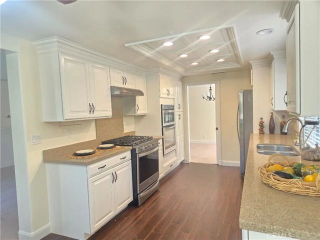 63 Nighthawk, Irvine, CA 92604