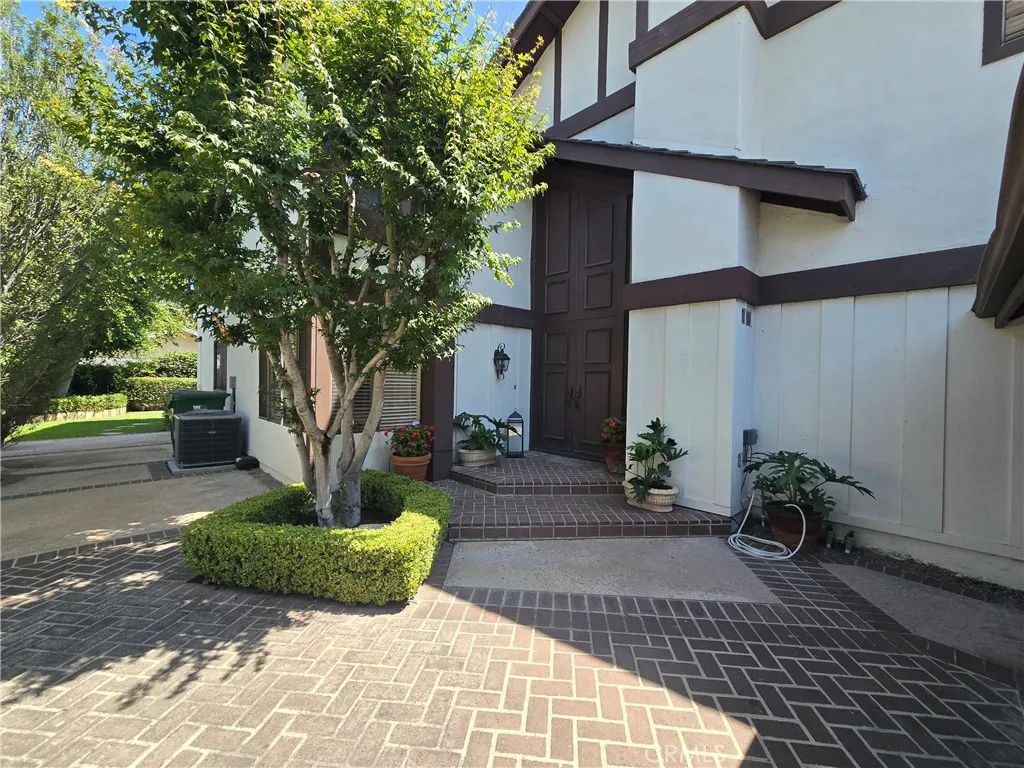 63 Nighthawk, Irvine, CA 92604