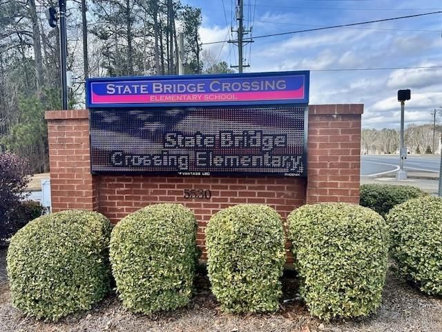 1006 Crown Oak Street 38, Johns Creek, GA 30002