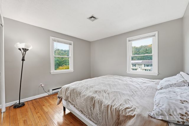 131 Beacon Hill Rd, West Springfield, MA 01089