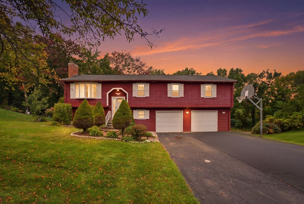 131 Beacon Hill Rd, West Springfield, MA 01089