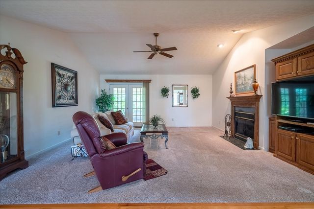 256 Ramah Rd, Loretto, TN 38469