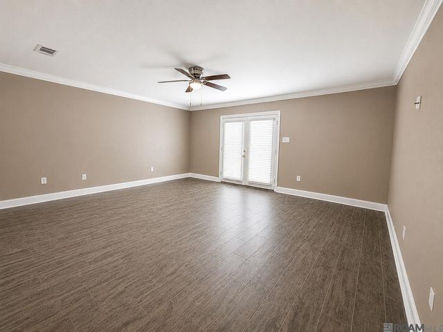 10741 Carmel Dr, Central, LA 70818