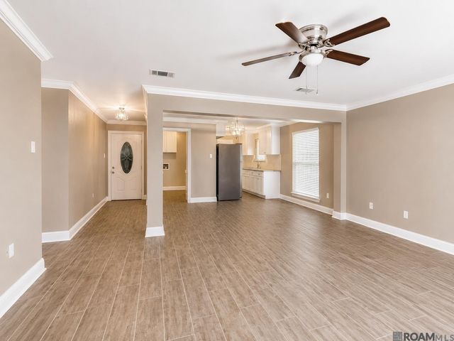10741 Carmel Dr, Central, LA 70818