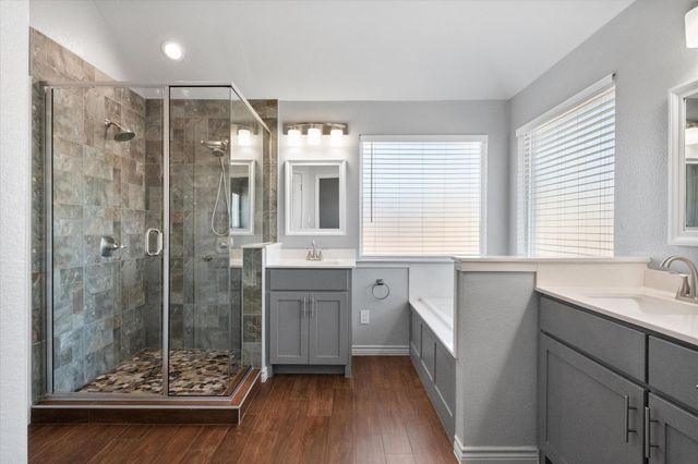 2211 Stennett Drive, Arlington, TX 76006