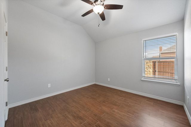 2211 Stennett Drive, Arlington, TX 76006