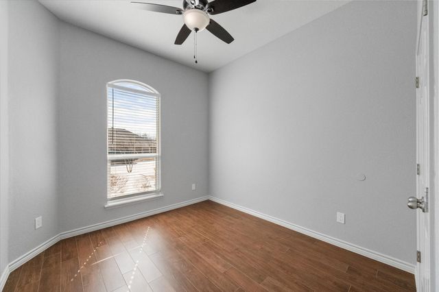 2211 Stennett Drive, Arlington, TX 76006