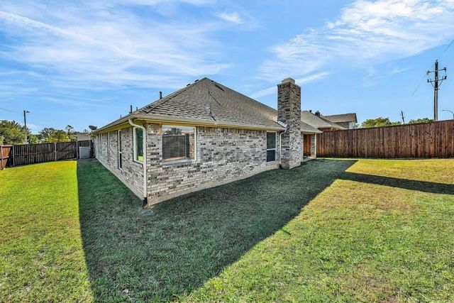 2211 Stennett Drive, Arlington, TX 76006